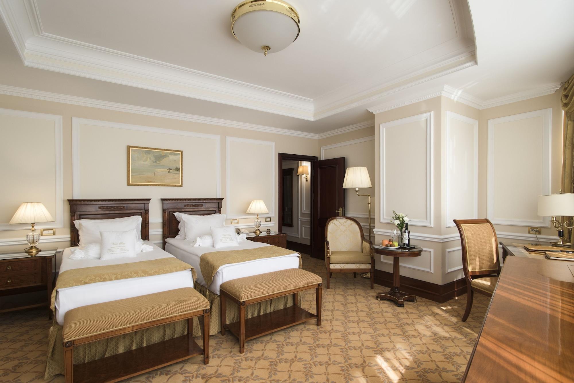 Nobil Luxury Boutique Hotel Chişinău Esterno foto