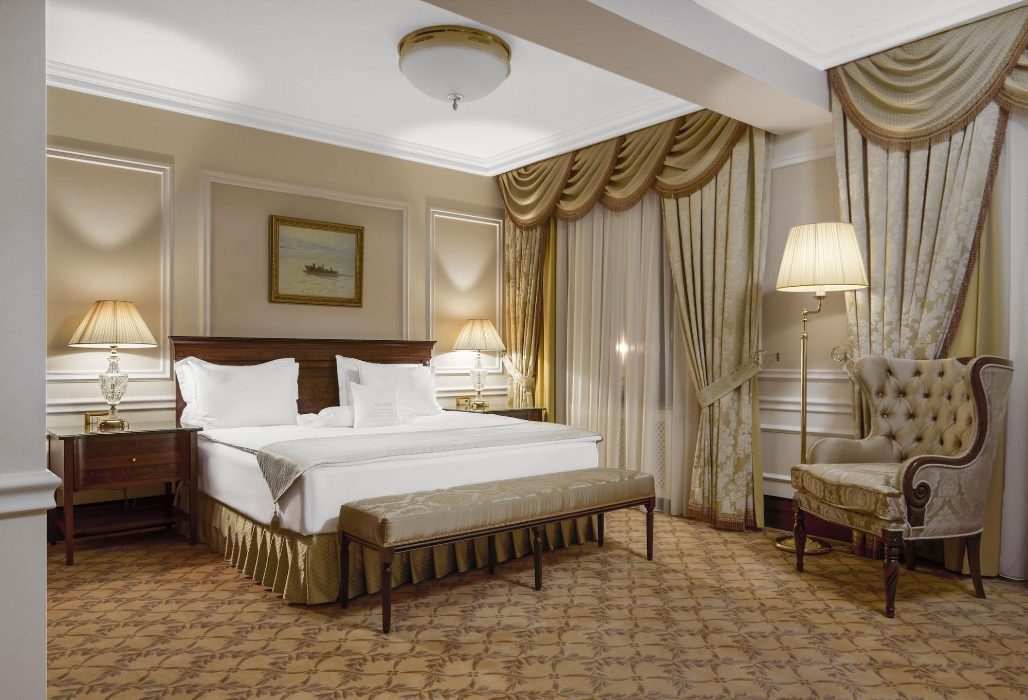 Nobil Luxury Boutique Hotel Chişinău Esterno foto