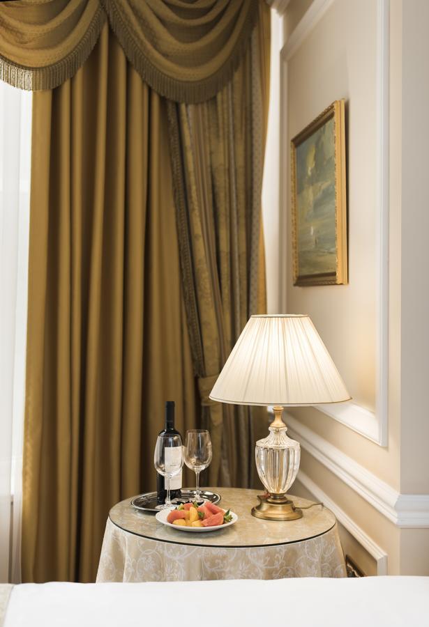 Nobil Luxury Boutique Hotel Chişinău Esterno foto
