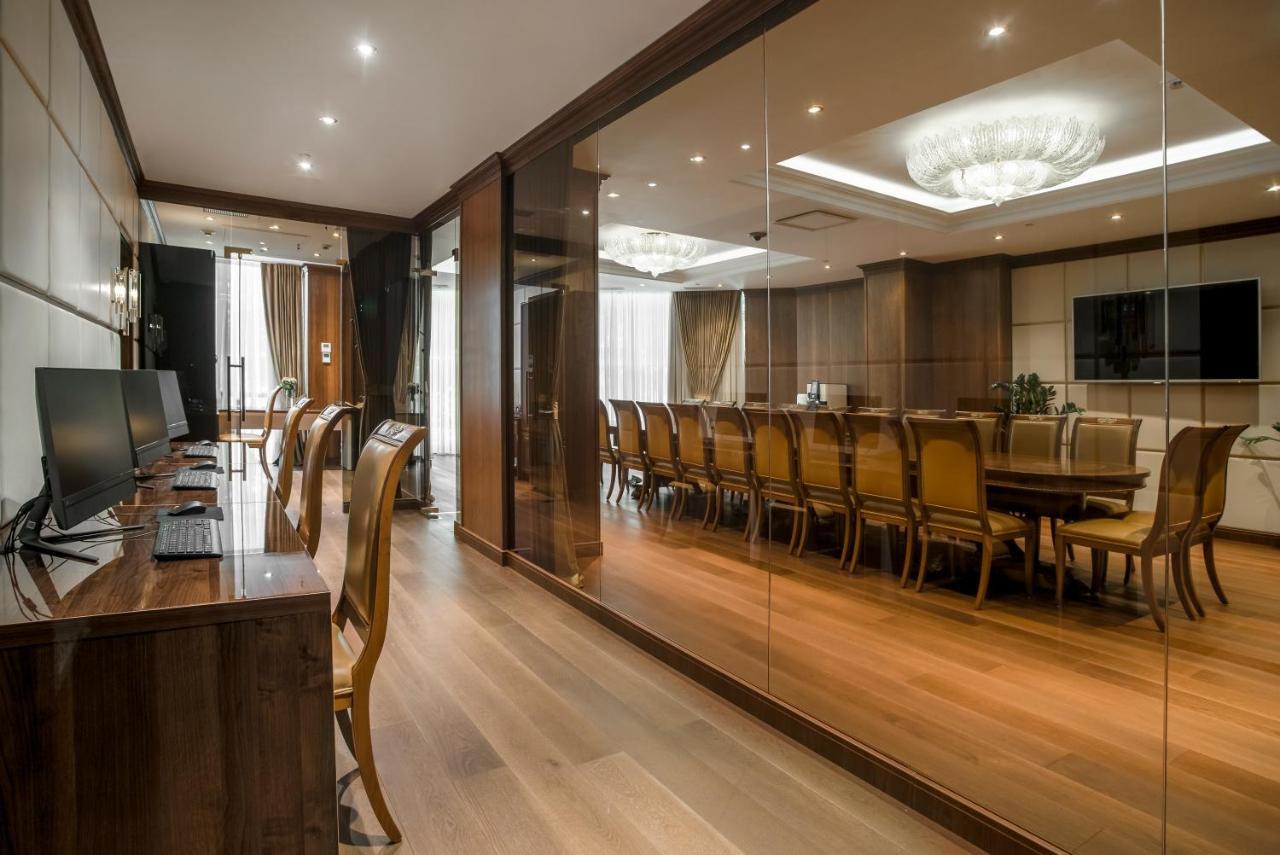 Nobil Luxury Boutique Hotel Chişinău Esterno foto