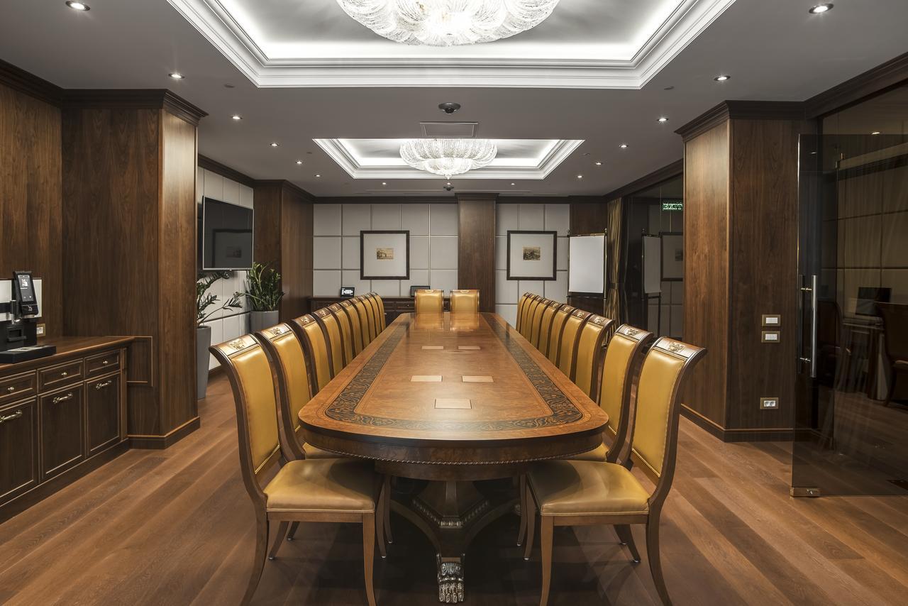 Nobil Luxury Boutique Hotel Chişinău Esterno foto