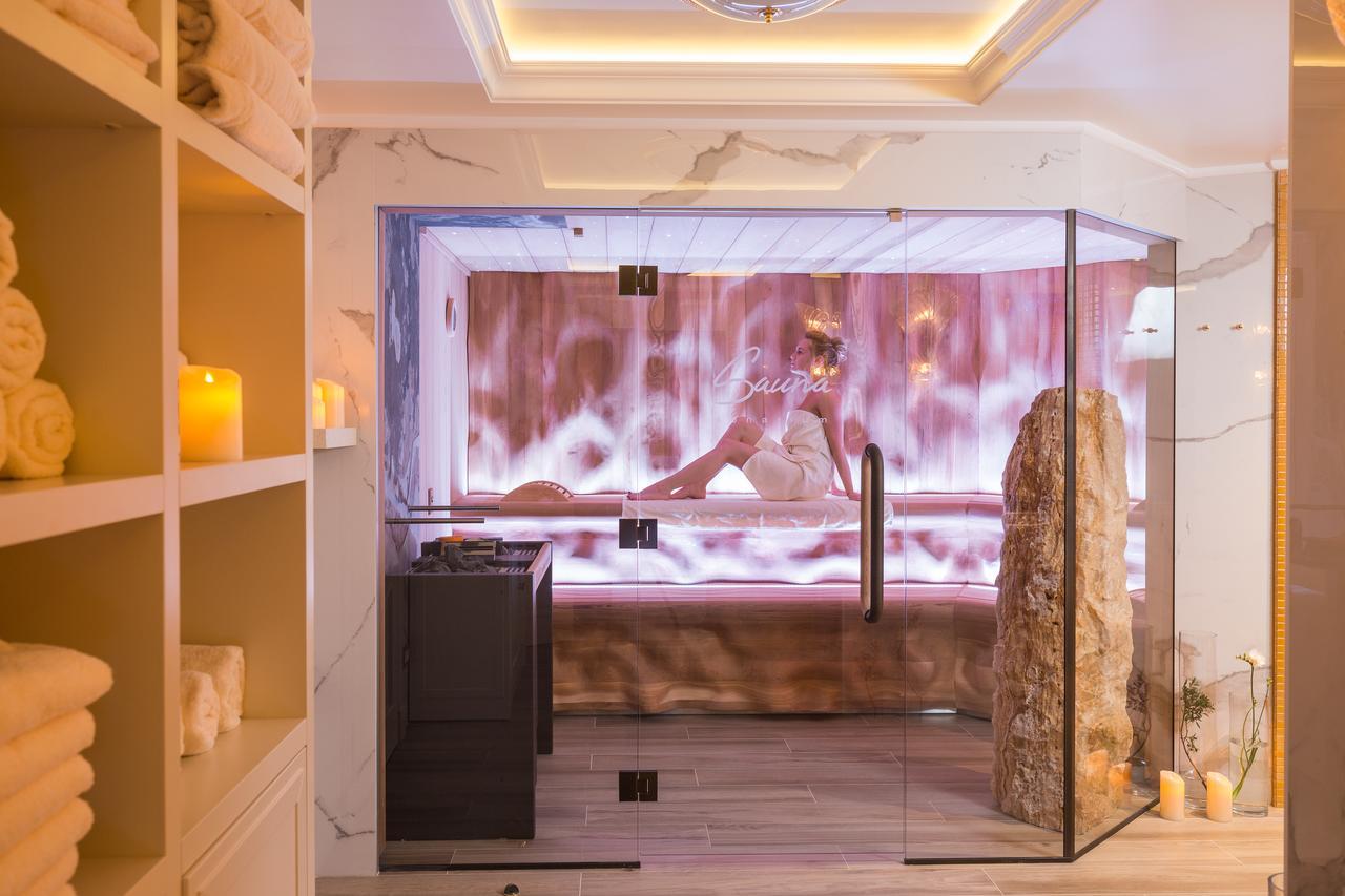 Nobil Luxury Boutique Hotel Chişinău Esterno foto