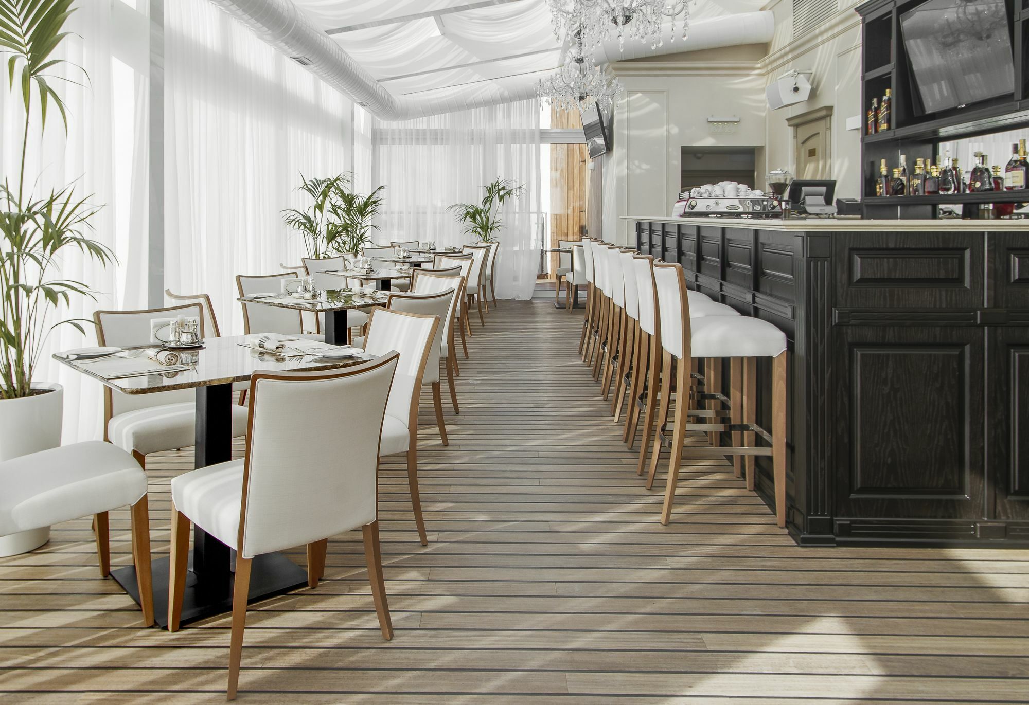 Nobil Luxury Boutique Hotel Chişinău Esterno foto