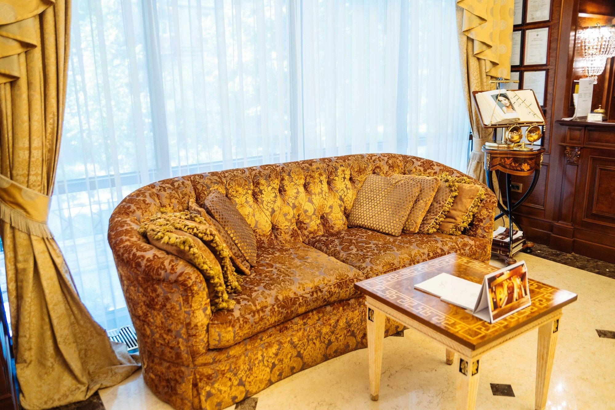 Nobil Luxury Boutique Hotel Chişinău Esterno foto