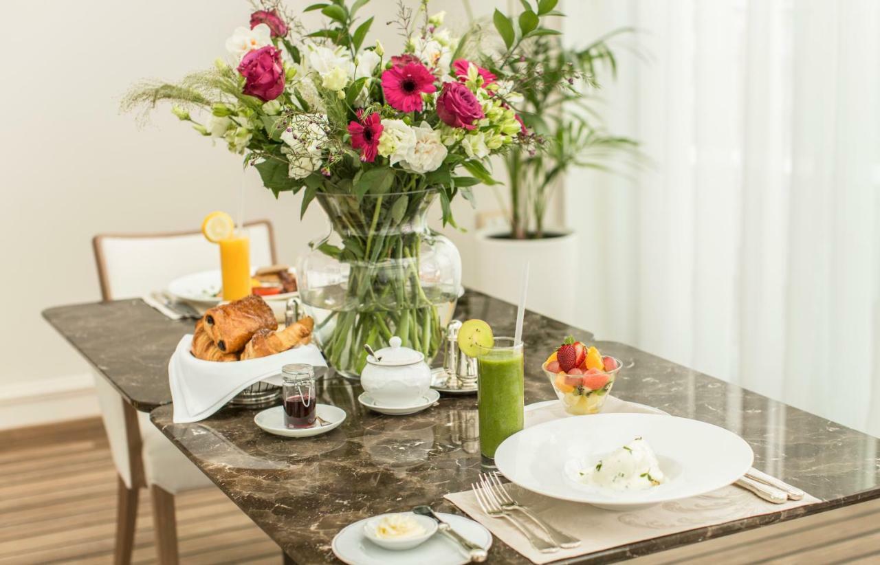 Nobil Luxury Boutique Hotel Chişinău Esterno foto